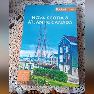 FODOR'S TRAVEL GUIDEBOOK 17TH EDITION NOVA SCOTIA & ATLANTIC CANADA